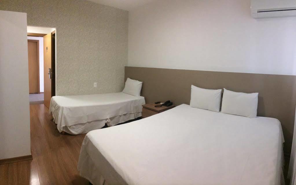Lord Hotel Aeroporto Confins ヴェスパシアーノ エクステリア 写真