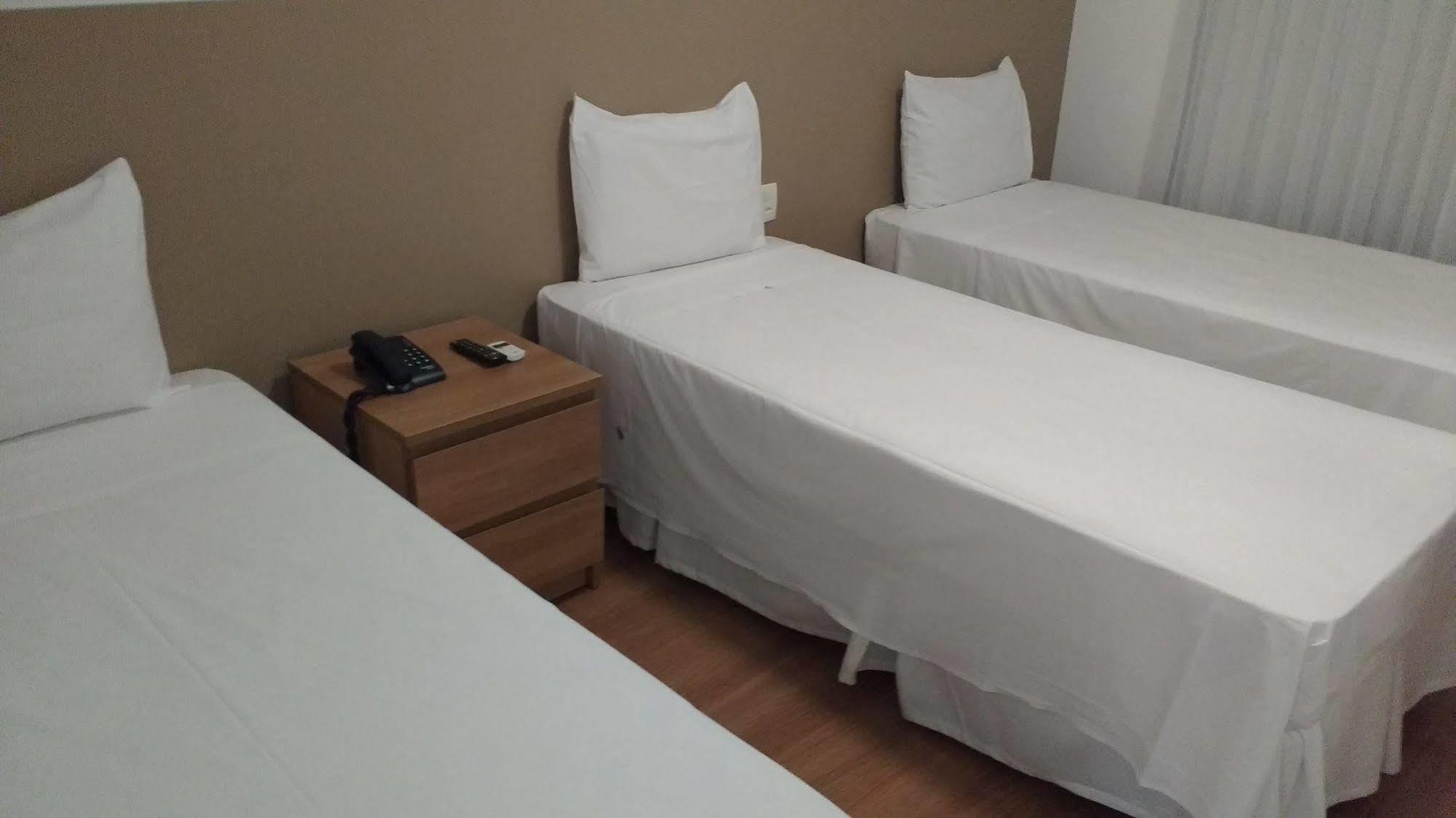 Lord Hotel Aeroporto Confins ヴェスパシアーノ エクステリア 写真